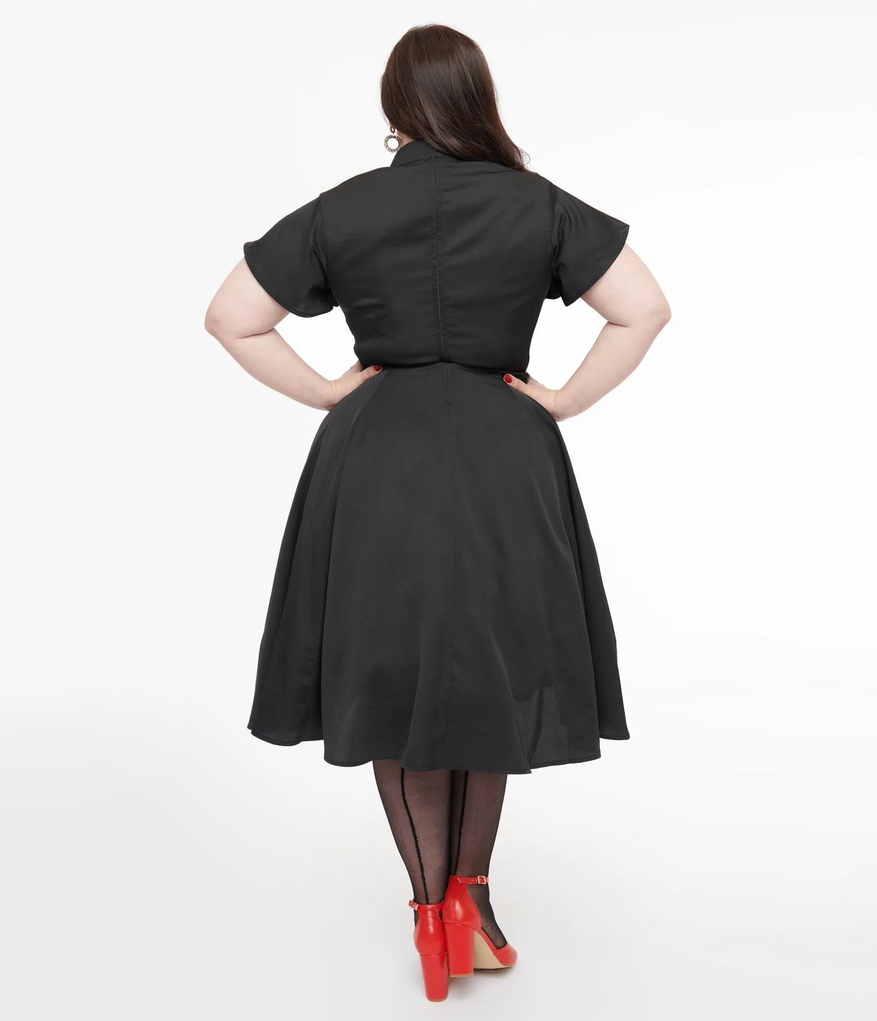 Unique Vintage Plus Size 1940s Black & Red Poinsettia Baltimore Swing Dress Casual Everyday Look