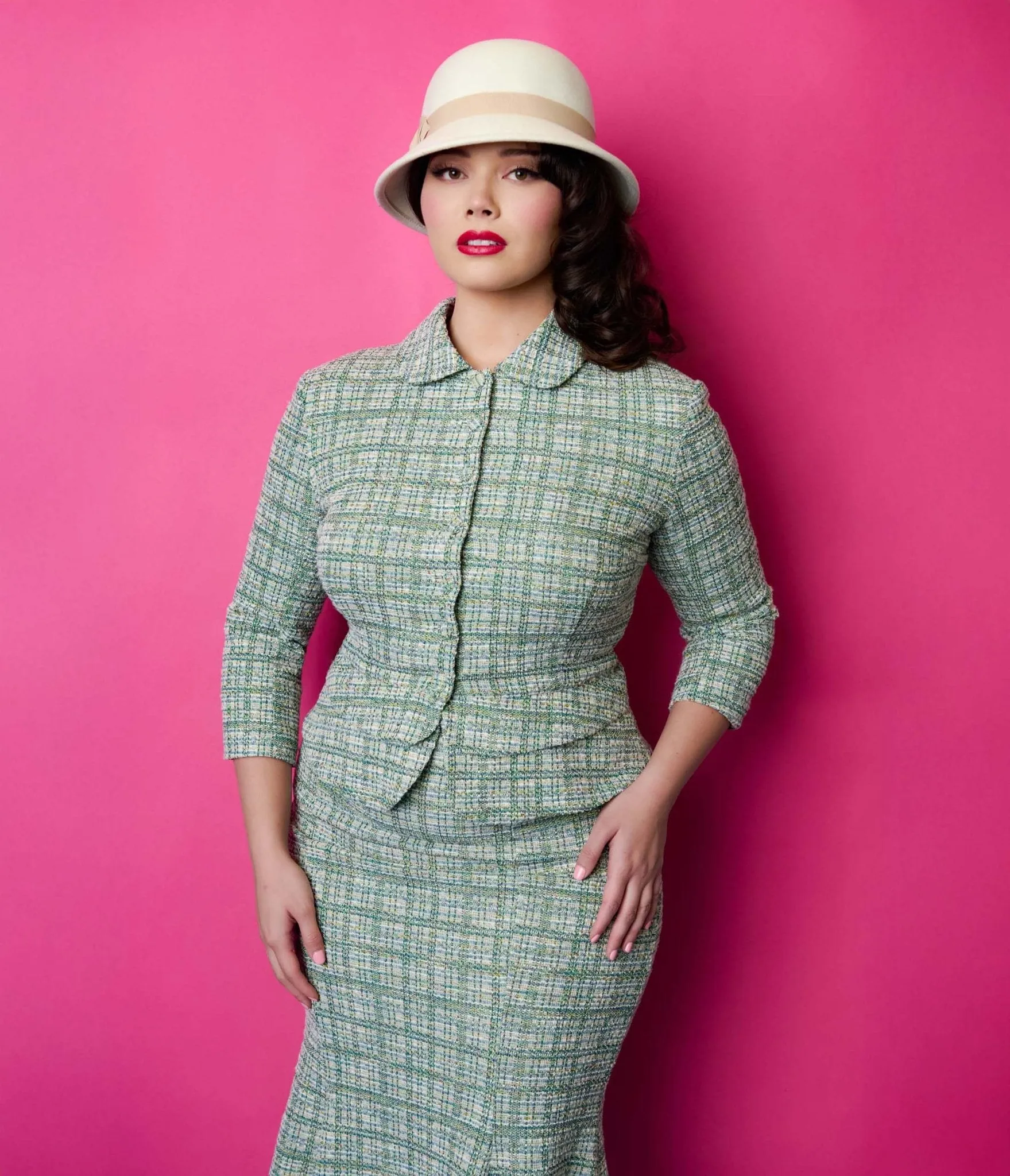 Unique Vintage Plus Size 1940s Green Plaid Boucle Peplum Jacket Easy Date Night