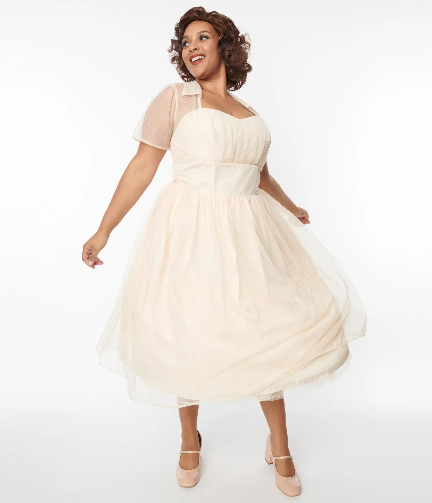 Unique Vintage Plus Size 1940s Peach Clip Dot Bridal Libby Swing Dress Casual Everyday Look