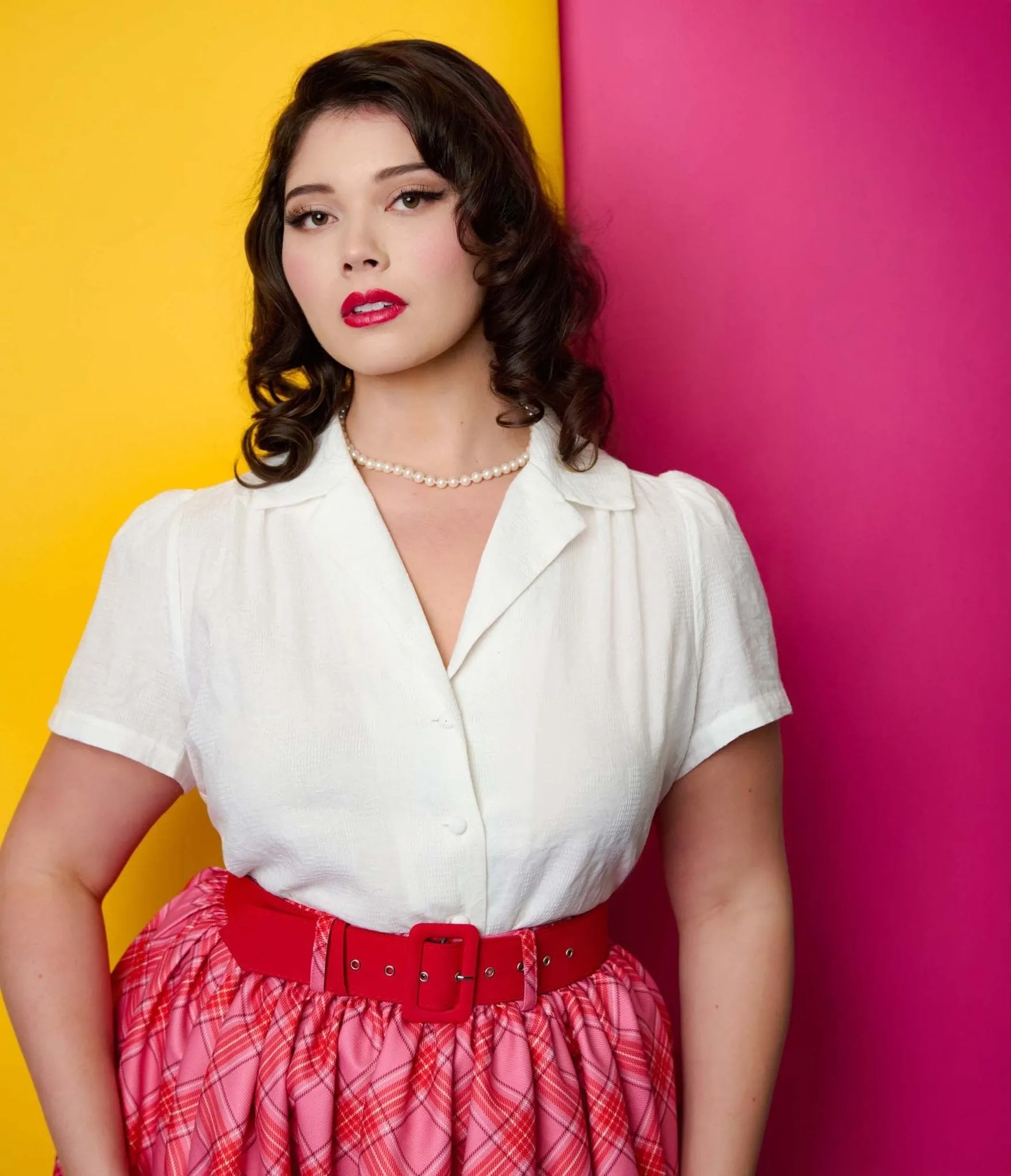 Unique Vintage Plus Size 1940s White Jacquard Notched Collar Blouse Easy Date Night