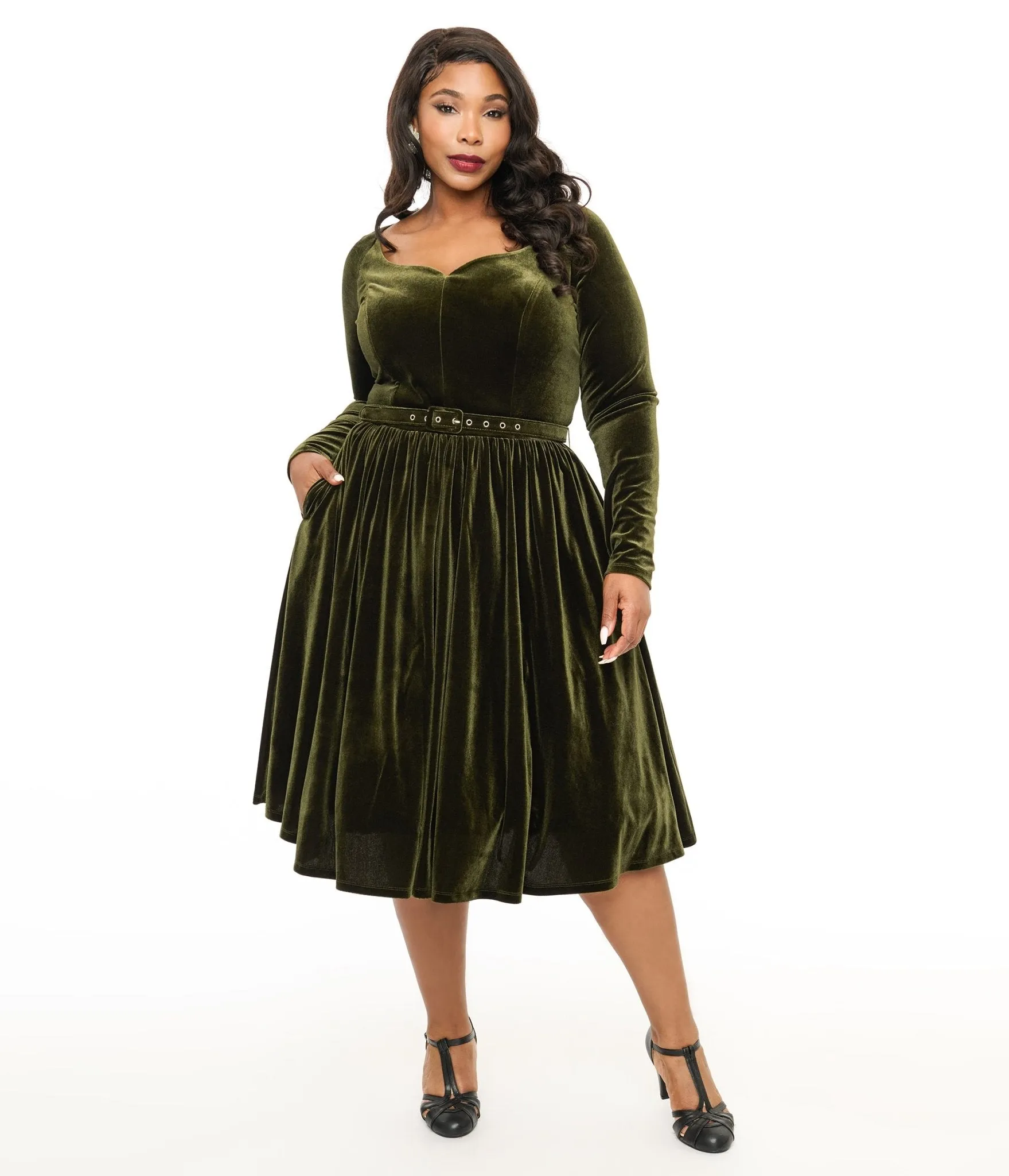 Unique Vintage Plus Size 1950s Dark Olive Velvet Sweetheart Swing Dress Casual Everyday Look
