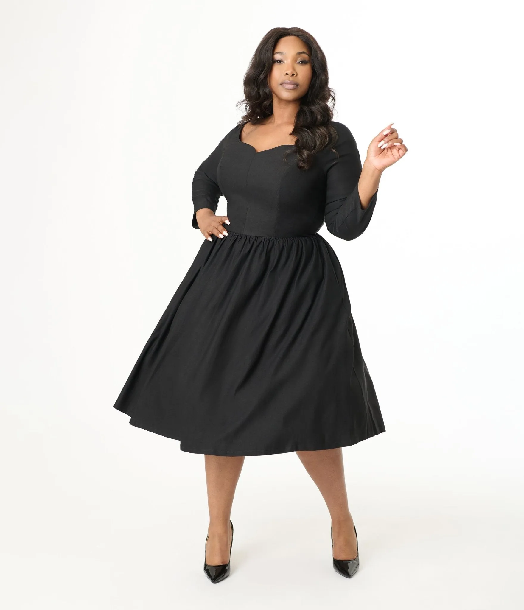 Unique Vintage Plus Size 1950s Solid Black Sweetheart Swing Dress Casual Everyday Look