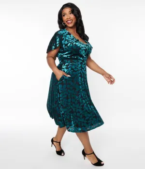 Unique Vintage Plus Size 1950s Teal & Black Velvet Burnout Capelet Swing Dress Casual Everyday Look