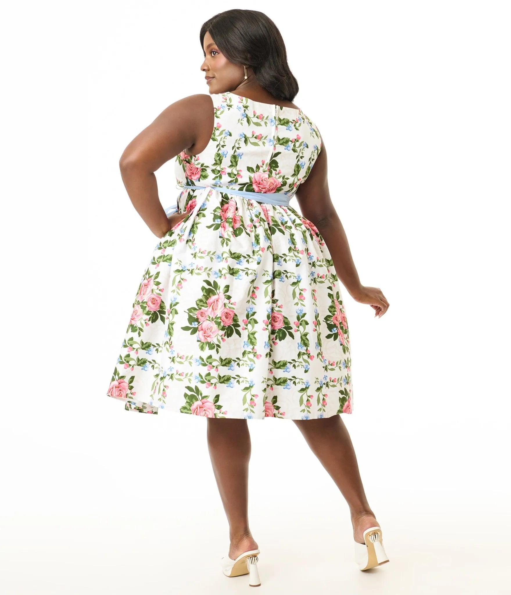 Unique Vintage Plus Size 1950s White & Pink Rose Floral Sleeveless Cotton Swing Dress Casual Everyday Look