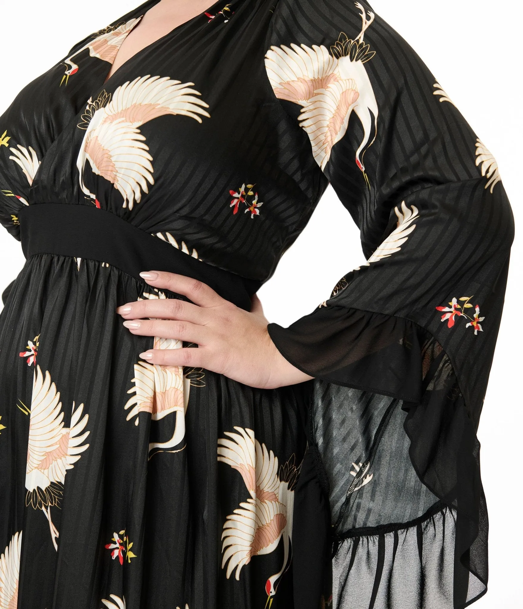 Unique Vintage Plus Size 1970s Black Crane Print Maxi Dress Casual Everyday Look