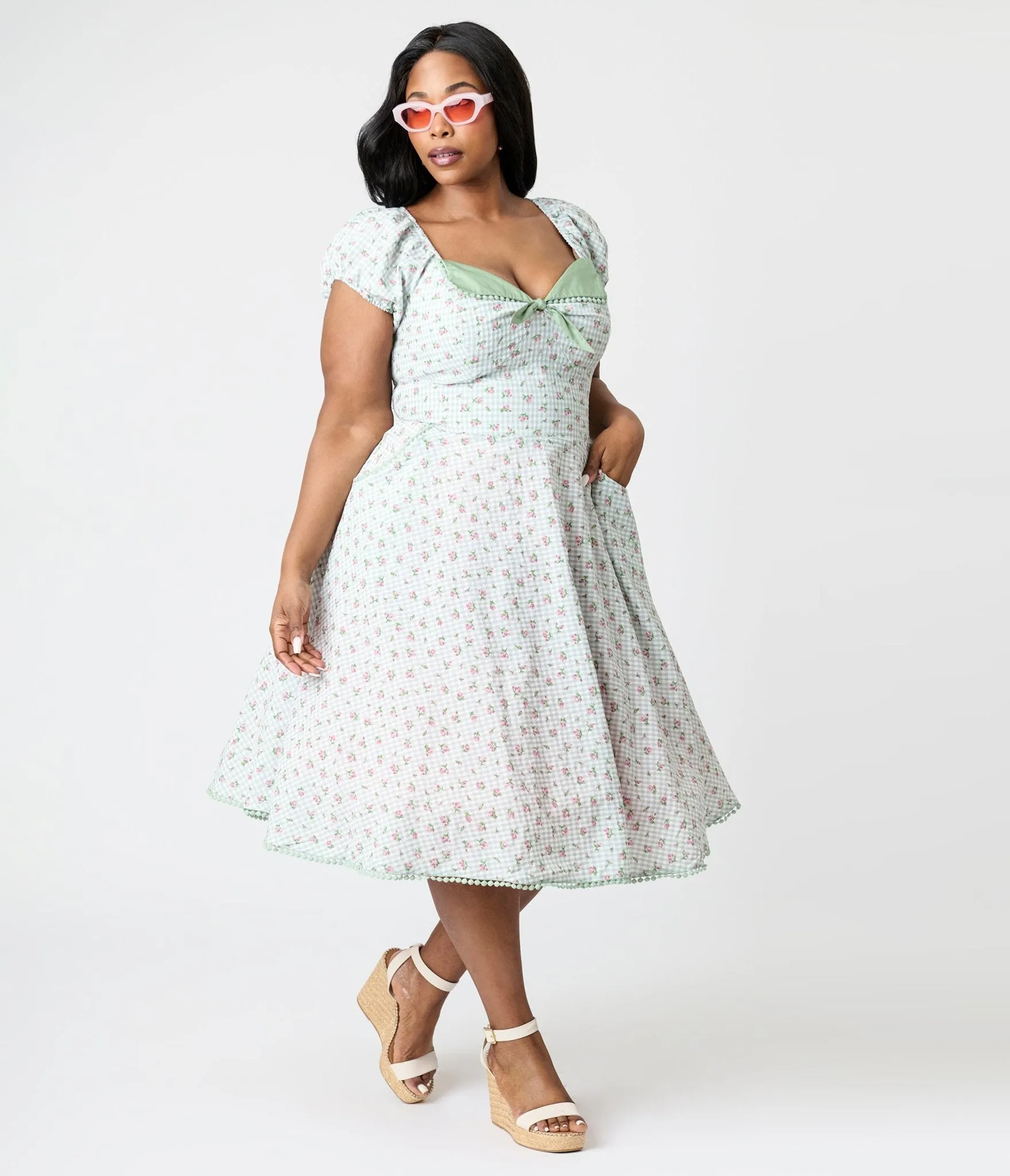 Unique Vintage Plus Size Green Floral Gingham Print Swing Dress Casual Everyday Look