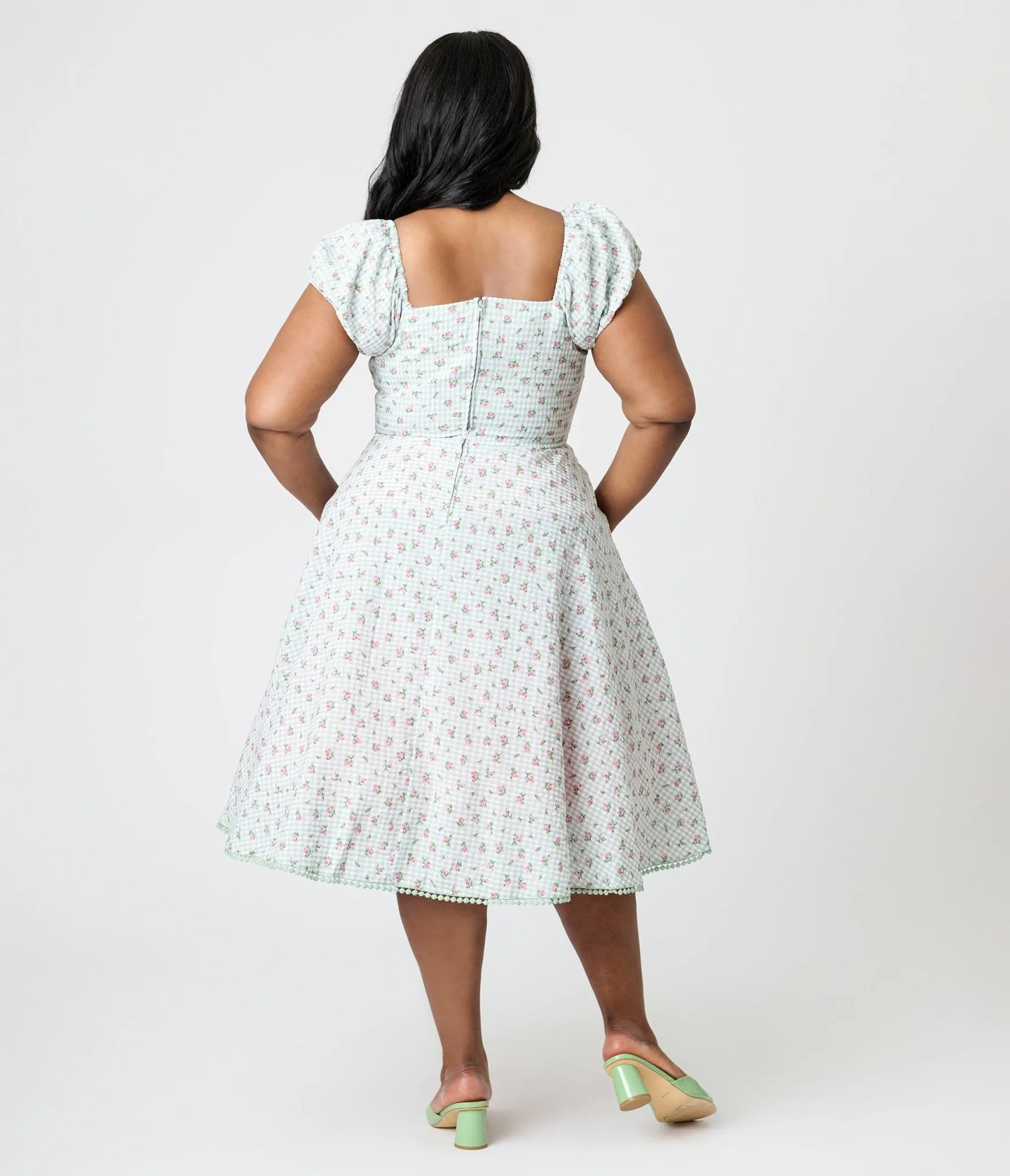 Unique Vintage Plus Size Green Floral Gingham Print Swing Dress Casual Everyday Look