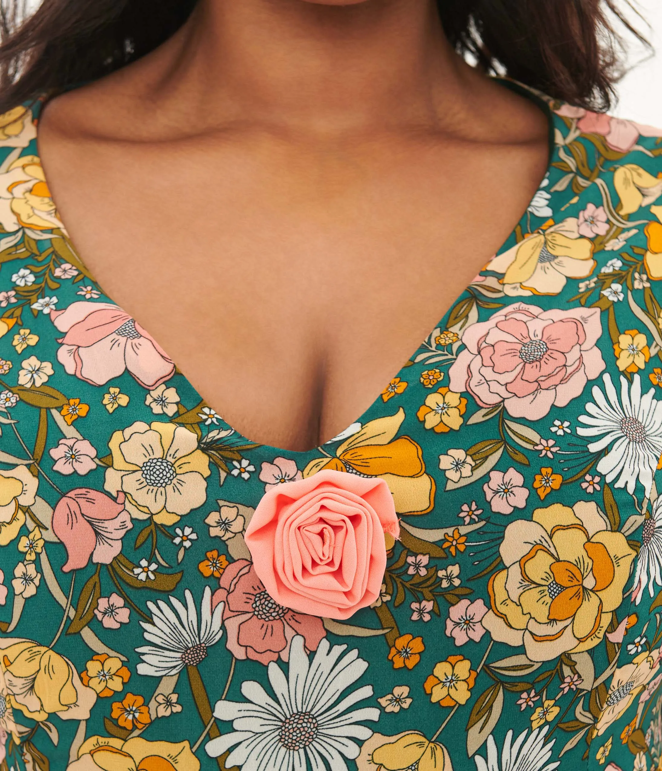 Unique Vintage Plus Size Hunter Green Floral Empire Waist Dress Casual Everyday Look