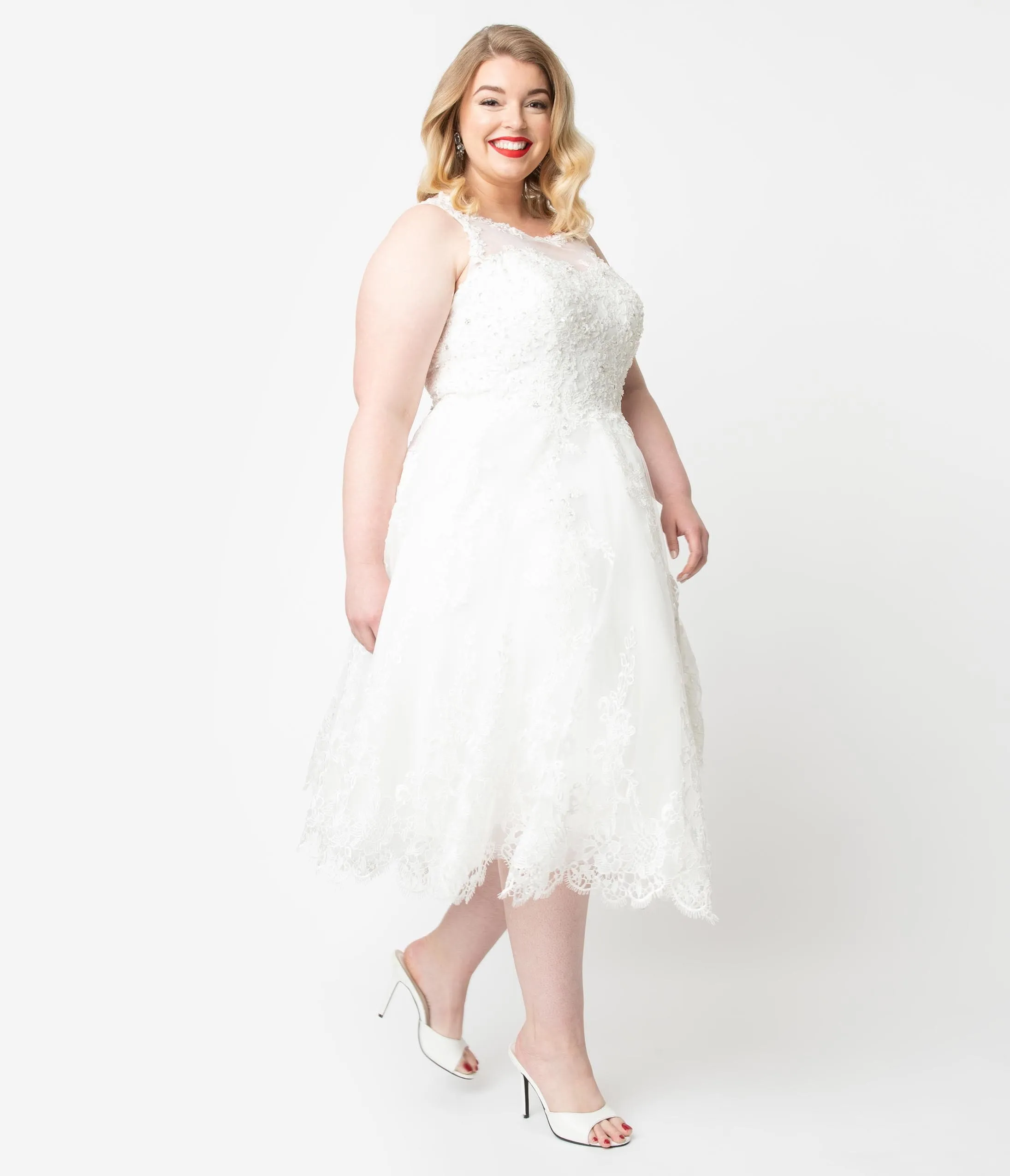 Unique Vintage Plus Size Ivory Lace & Tulle Riviera Bridal Dress Casual Everyday Look