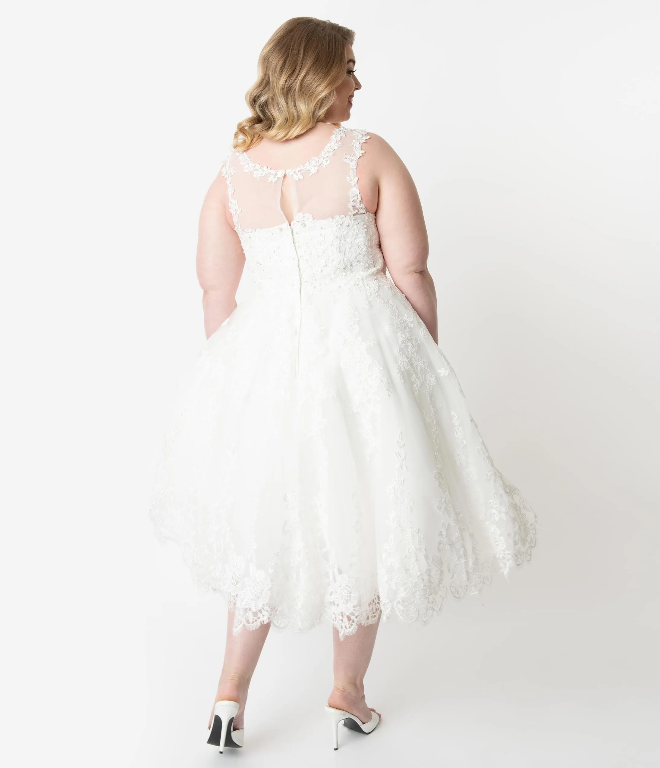 Unique Vintage Plus Size Ivory Lace & Tulle Riviera Bridal Dress Casual Everyday Look