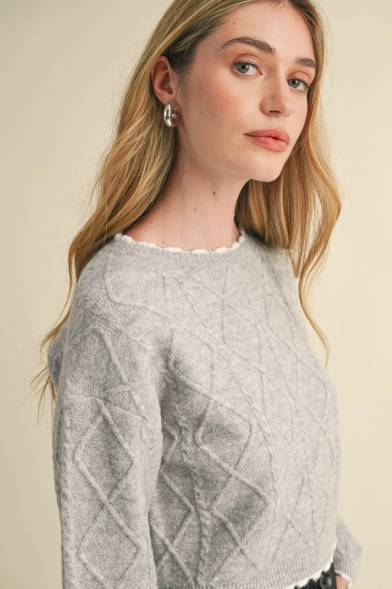 Vivienne Scallop Edge Sweater Everyday Casual Look
